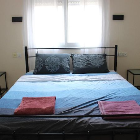 Chez Rothman Sublet Apartment Shadmot Devora Exterior photo